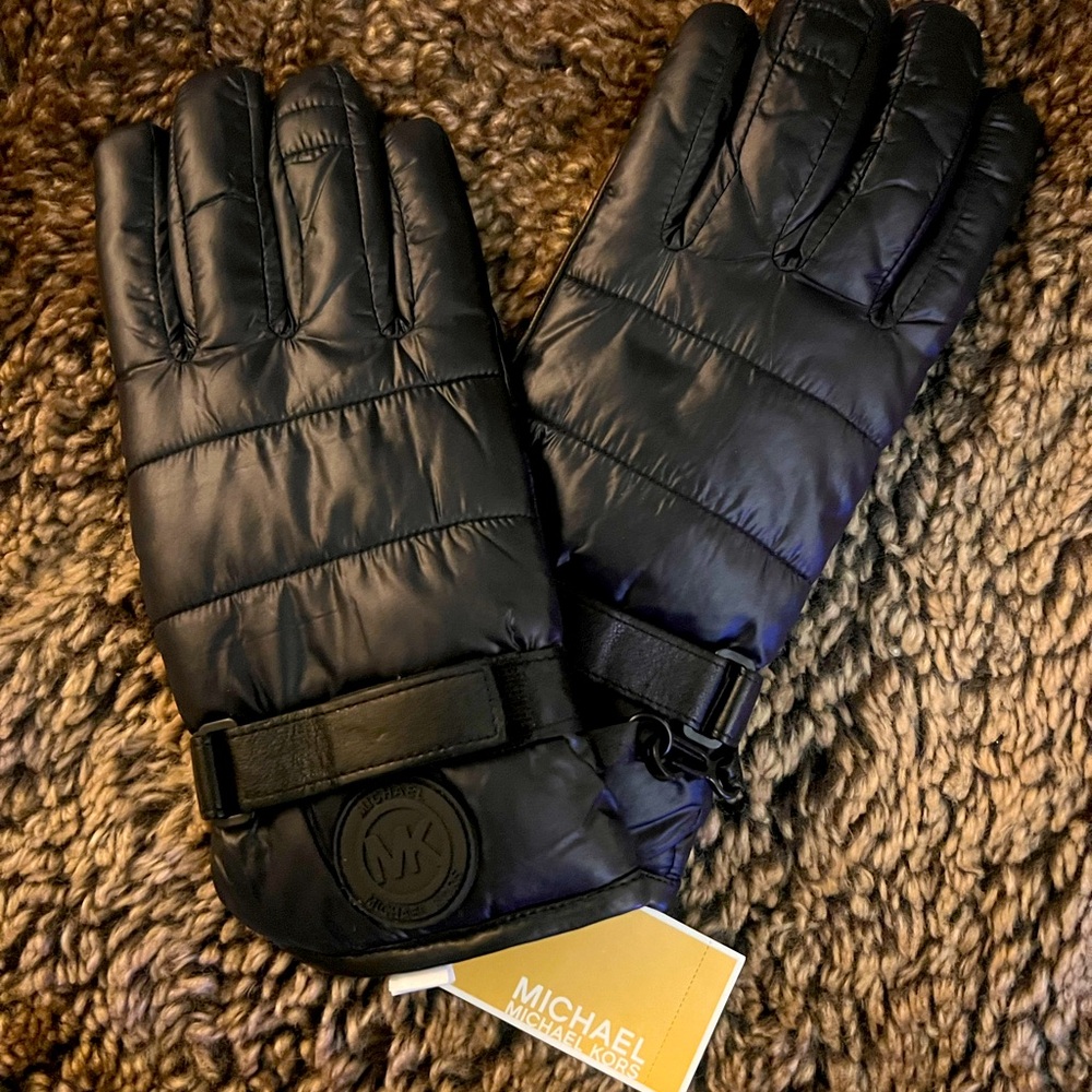 NWT Michael Kors Black Gloves (M)